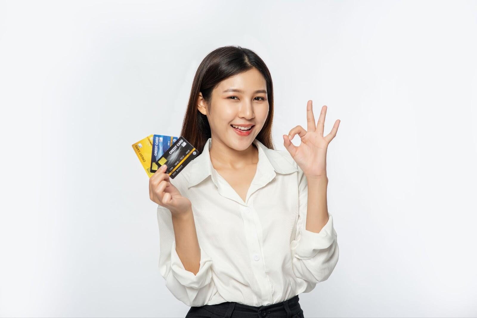 สมัครบัตรเครดิต