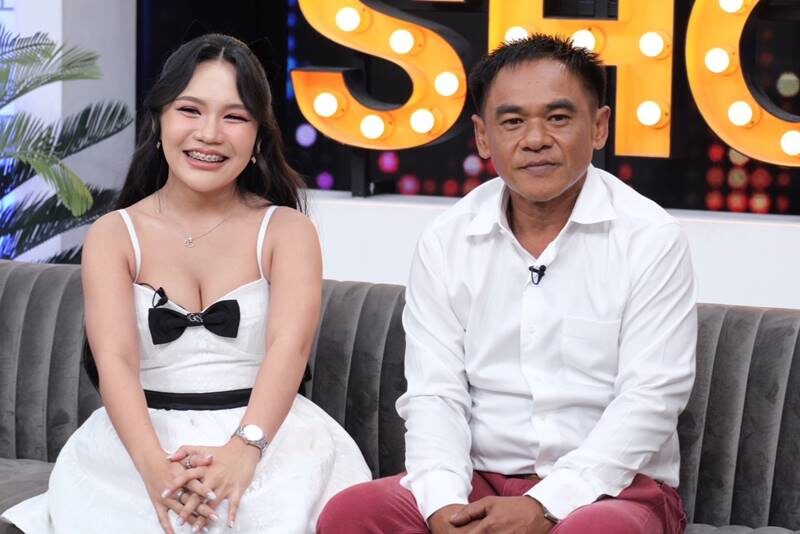 ลิลลี่ ควงพ่อแท้ๆ เปิดตัวครั้งแรก