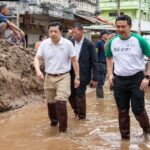 ซีอีโอ ซีพี บุกแม่สาย! นำทีมฟื้นฟูน้ำท่วมใหญ่ ประสานทหาร-จิตอาสา ลงแรงช่วยผู้ประสบภัย