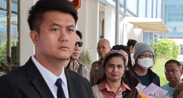 Scandal Rocks Buddhist Office: Deputy Director's Wife Embroiled in Thammarat Accusations - News Directory 3