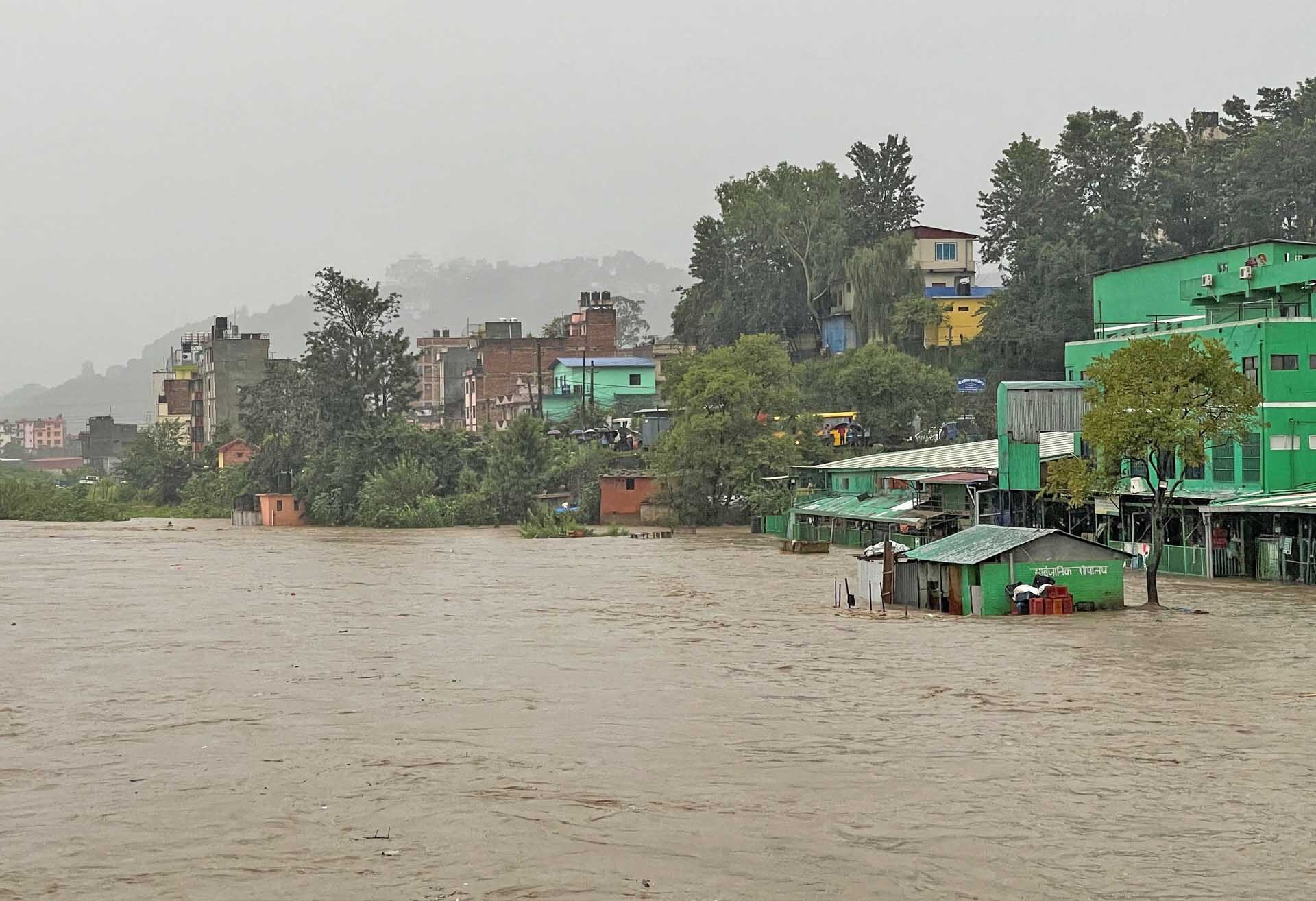เนปาลอ่วมฝนกระหน่ำ “น้ำท่วม-ดินถล่ม” สังเวยแล้ว 66 ศพ-สูญหายเกือบ 70 ราย