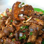 ของดีหน้าฝนออกแล้ว ชาวบ้านเก็บจัดเมนูเด็ด 'เห็ดก้อยตับเต่า' เยือนโคราชต้องหากิน