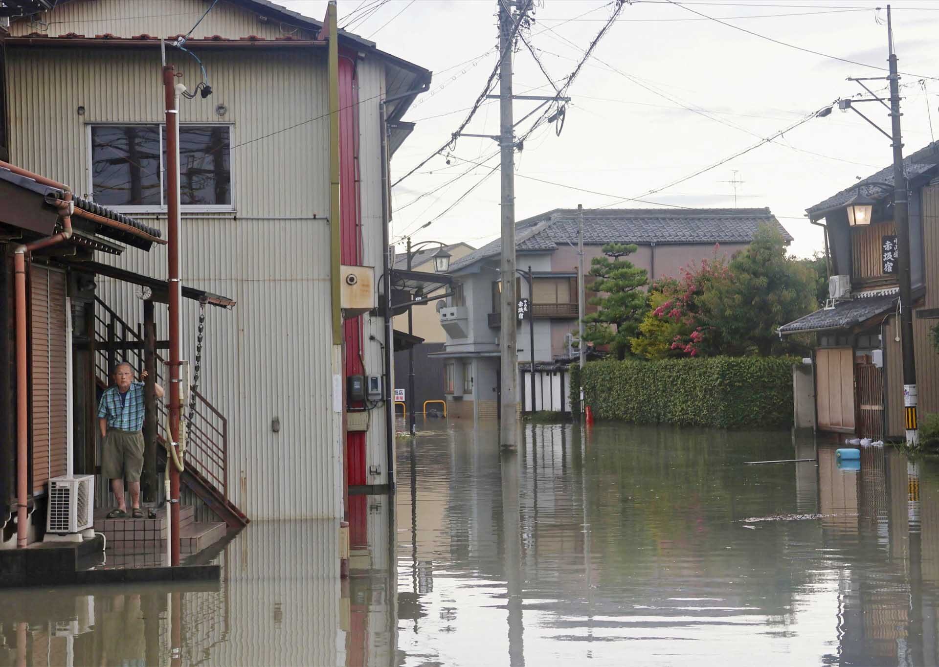 ญี่ปุ่นอพยพเกือบ 45,000 คน หลังฝนตกหนัก แม่น้ำนับสิบสายล้นตลิ่ง-หวั่นดินถล่ม