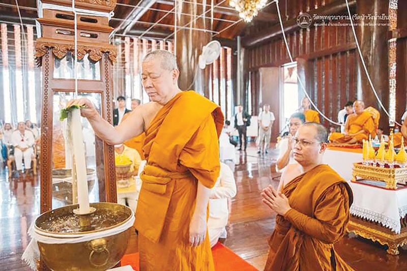 ข่าวสดพระเครื่อง - ที่ระลึกเหรียญหลวงปู่ทวด ครบ 37 ปี-กระทรวงแรงงาน