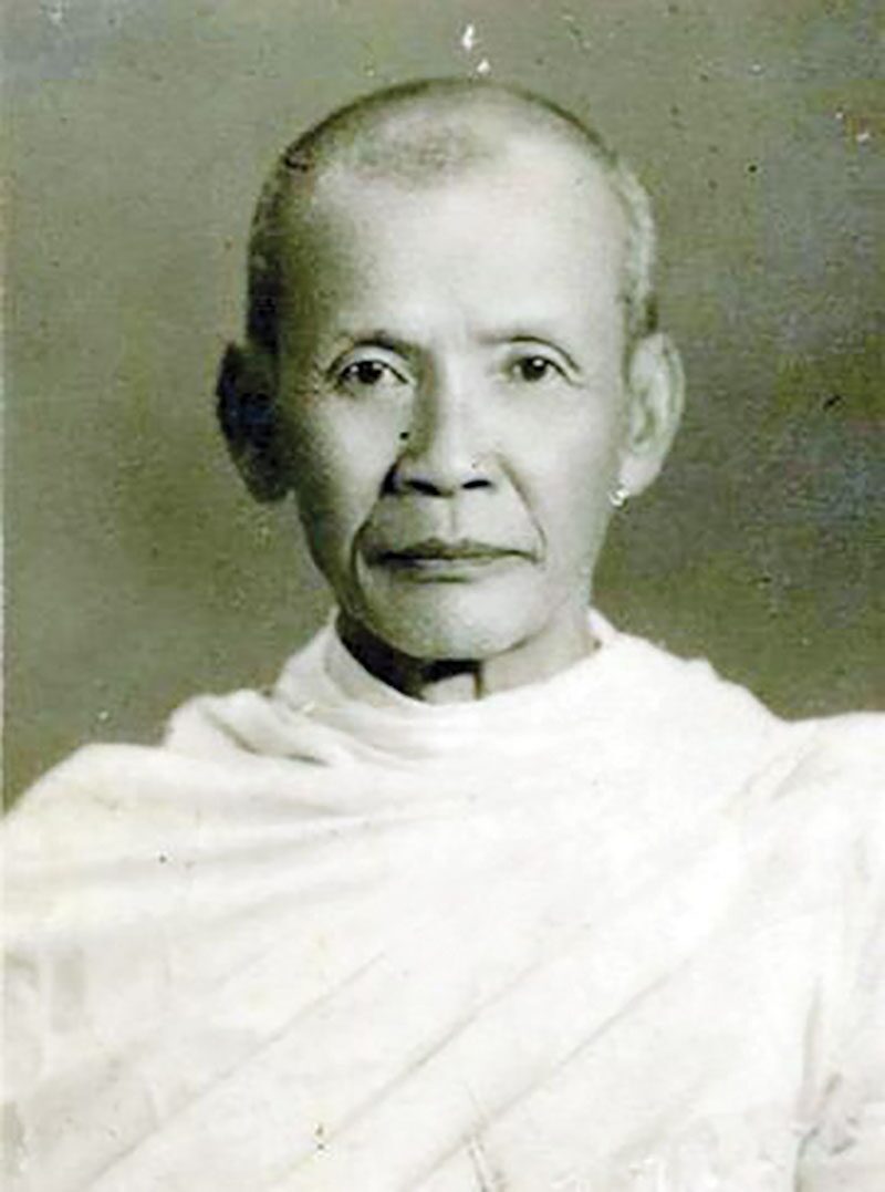 สกู๊ปพระเครื่อง - เหรียญหลวงพ่อสว่าง วัดท่าพุทรา คลองขลุง