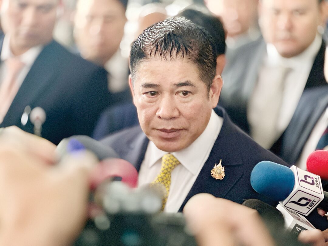 การเมือง - แถลงนโยบาย-คลิปร้อน-โอน‘1หมื่น’