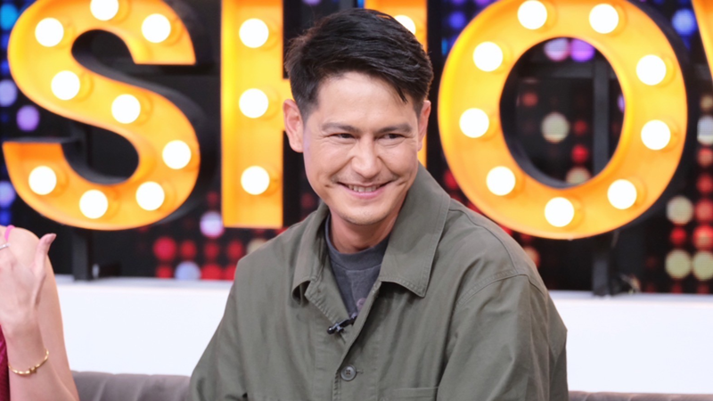 Explosive Encounter: Amy - Nam Raphiphat's Jaw-Dropping Confession of a Hug Gone Wild - News Directory 3