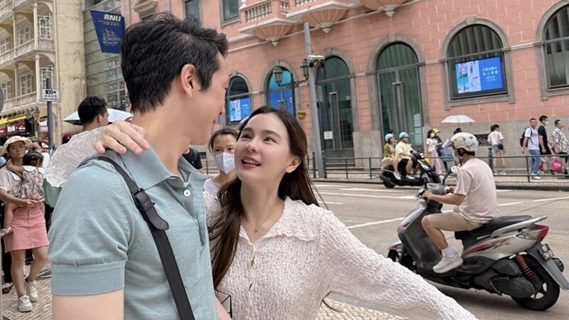 ออม สุชาร์