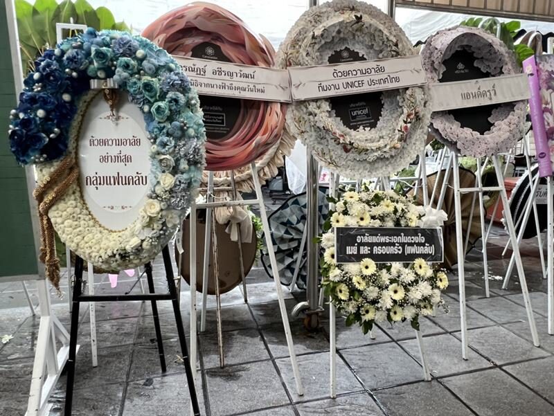 สวดคืนที่4 คงเต็มไปด้วยความโศกเศร้า ครอบครัว อ๋อม ต้อนรับแขกมาร่วมไว้อาลัย