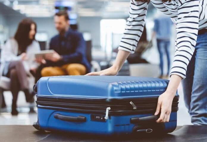 The 3 Bag Colors Airlines Warn You to Avoid: Why They're a Recipe for Disaster - News Directory 3