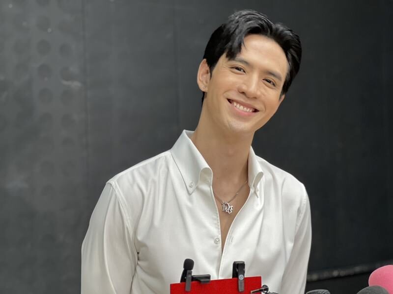 ฟิล์ม ธนภัทร รับคุยคนนอกวงการ ยังไม่พร้อมเปิดตัว