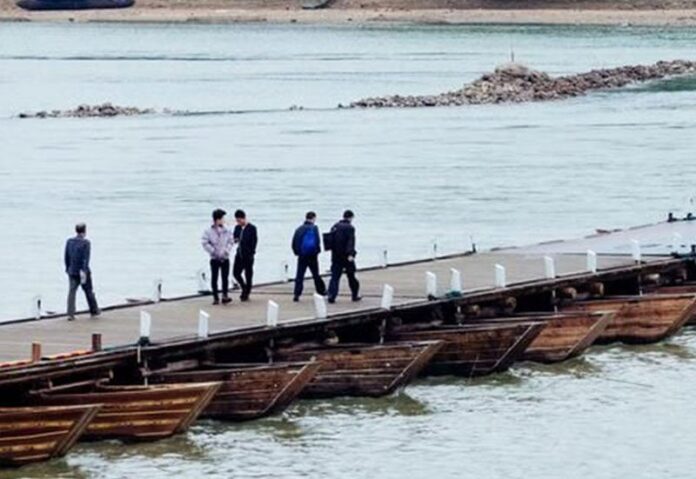 A photo ​of the bridge