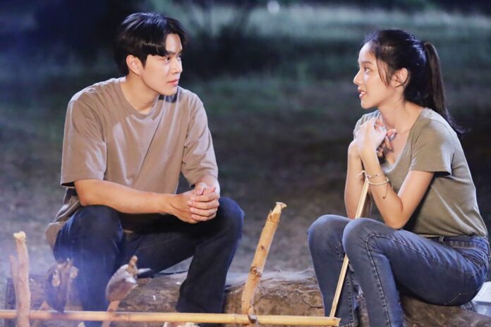 เบื้องหลังมายา