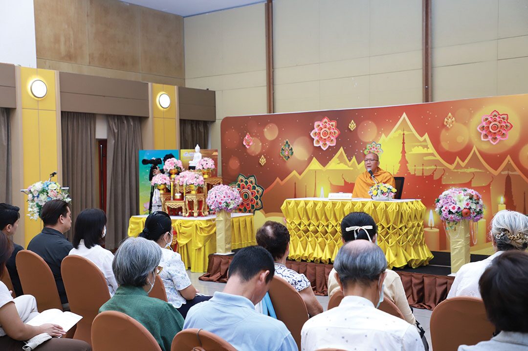สดหน้าพระ - ธรรมบรรยาย‘พระราชวชิรรังษี’ ชีวิตที่ถูกต้องเส้นทางสู่ความสุข