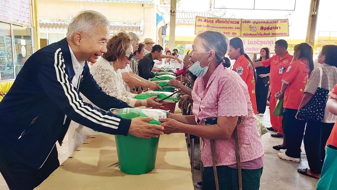 สกู๊ปพระเครื่อง- มูลนิธิพุทธธรรมฮุก31แจกทาน ช่วยเหลือผู้ยากไร้ชาวโคราช