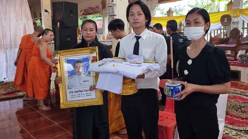 Royal Tribute Paid to Beloved Director Tle: A Community Mourns the Loss of a Shining Star - News Directory 3