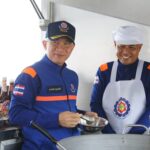 ผบ.ทหารสูงสุด ลงพื้นที่ สุโขทัย-พิษณุโลก ตรวจเยี่ยมพื้นที่ประสบอุทกภัย ให้กำลังใจปชช.