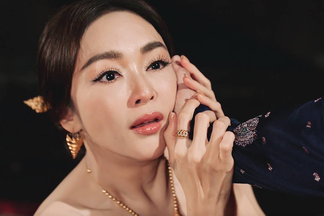 เสาร์สด - ‘ใหม่’เปิดเกมชิงบัลลังก์ - เรื่องราวสุดอื้อฉาว‘แม่หยัว’
