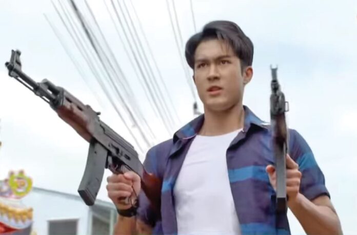 เบื้องหลังมายา