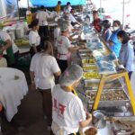 แห่ซื้ออาหารเจ โรงแรมดังสงขลา เปิดครัวปรุงเมนูเด็ด ระดับ 5 ดาว เสิร์ฟริมถนนราคาติดดิน
