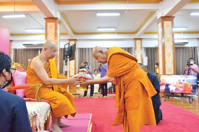 สดหน้าพระเครื่อง