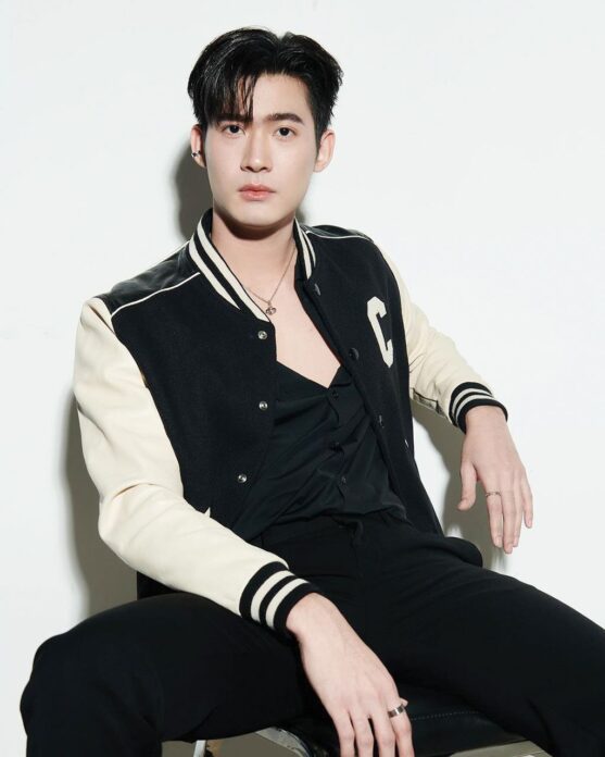 อาทิตย์ใส