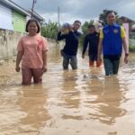 ฝนกระหน่ำหนัก อ.โชคชัย มวลน้ำไหลท่วม โรงเรียน-บ้านเรือน-ถนนสัญจร เอ่อนองขังเต็มพื้นที่