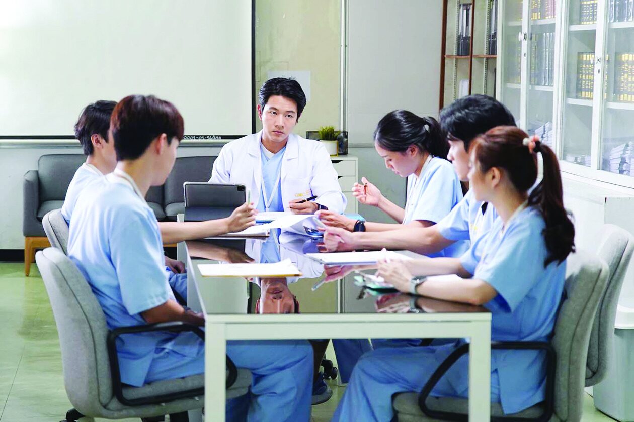 สกู๊ปบันเทิง - ‘เน๋ง-แพต’ส่งต่อพลังบวก ‘Good Doctor หมอใจพิเศษ’