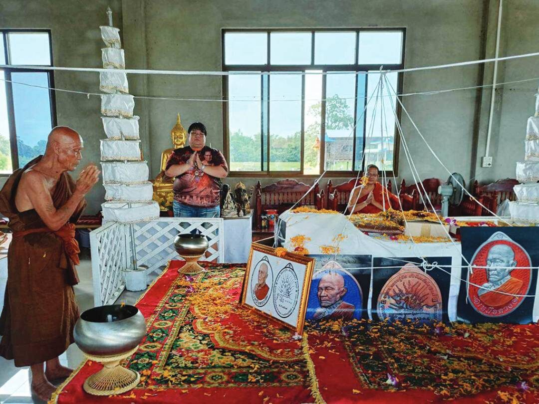ข่าวสดพระเครื่อง - เหรียญเหนือดวง-หลวงปู่ปัน สมทบพัฒนาวัดพุทธสถานฯ
