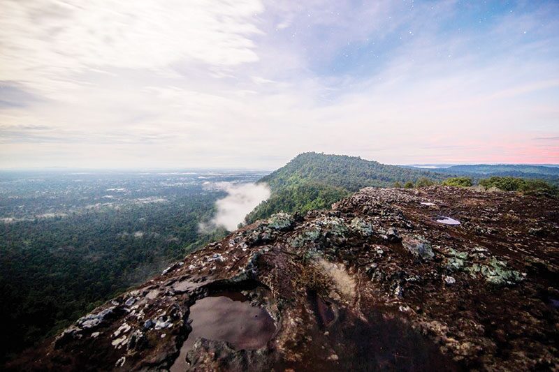 หลาก&หลายท่องเที่ยว - เที่ยวอุทยานฯภูจองนายอย ผืนป่าพนมดงรักอีสานใต้