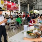 ร้านข้าวแกงเปิดหม้อ กินฟรี ถวายเป็นพระราชกุศล เนื่องในวันคล้ายวันสวรรคต พ่อหลวง ร.9