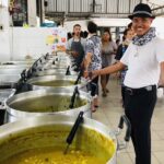 ร้านข้าวแกงเปิดหม้อ กินฟรี ถวายเป็นพระราชกุศล เนื่องในวันคล้ายวันสวรรคต พ่อหลวง ร.9