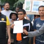 ชาวประมงพื้นบ้านเดือดร้อน ร้องศูนย์ดำรงธรรม เก็บหอยด้วยมือ ถูกกลุ่มนายทุนไล่ยิง