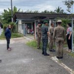 ผู้การสุราษฎร์ นำหมายศาล ตรวจค้นบ้าน ตร.ยศนายพล คดีตากใบ ไม่พบตัวจำเลย