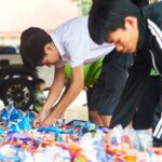 คนเขาใหญ่ ปันน้ำใจสู่ เชียงราย-เชียงใหม่-ลำพูน บรรจุถุงยังชีพมอบให้ชาวบ้าน