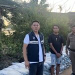 ตำรวจ ทท.ลพบุรี ติดตามสถานการณ์น้ำท่วมในพื้นที่ เร่งเตือนปชช.-นทท