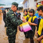 ‘ผบ.ทบ. ลงพื้นที่ เชียงราย เยี่ยมกำลังพลที่ปฏิบัติงาน-เร่งฟื้นฟูพื้นที่ประสบอุทกภัย