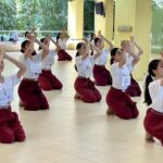 ราชเลขานุการในพระองค์ฯ เป็นประธาน พิธีคำนับครู โขน มูลนิธิส่งเสริมศิลปาชีพฯ ตอน “พระจักราวตาร”