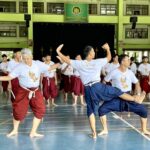ราชเลขานุการในพระองค์ฯ เป็นประธาน พิธีคำนับครู โขน มูลนิธิส่งเสริมศิลปาชีพฯ ตอน “พระจักราวตาร”