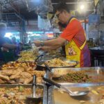 กินเจคึกคัก แม่ค้าโอด วัตถุดิบปรุงอาหารเจปรับพุ่งขึ้น เหตุอุทกภัยภาคเหนือ วอนควบคุมราคา