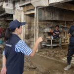 มท.4 ลุยพื้นที่ 'ถ้ำผาจม-สายลมจอย' ติดตามการฟื้นฟูชุมชน มอบถุงยังชีพ-รับเรื่องร้องเรียน