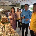 พช.เมืองสุราษฎร์ธานี เปิดตลาดนัดสุดคึกคัก! “ตลาดนัดแก้จน คนบ้านดอน”