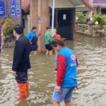 ฝนกระหน่ำหนัก อ.โชคชัย มวลน้ำไหลท่วม โรงเรียน-บ้านเรือน-ถนนสัญจร เอ่อนองขังเต็มพื้นที่