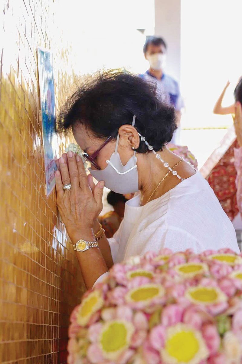เที่ยววัดวันหยุด - เยือนวัดอินทรวิหาร บางขุนพรหม สักการะขอพร‘หัวใจหลวงพ่อโต’