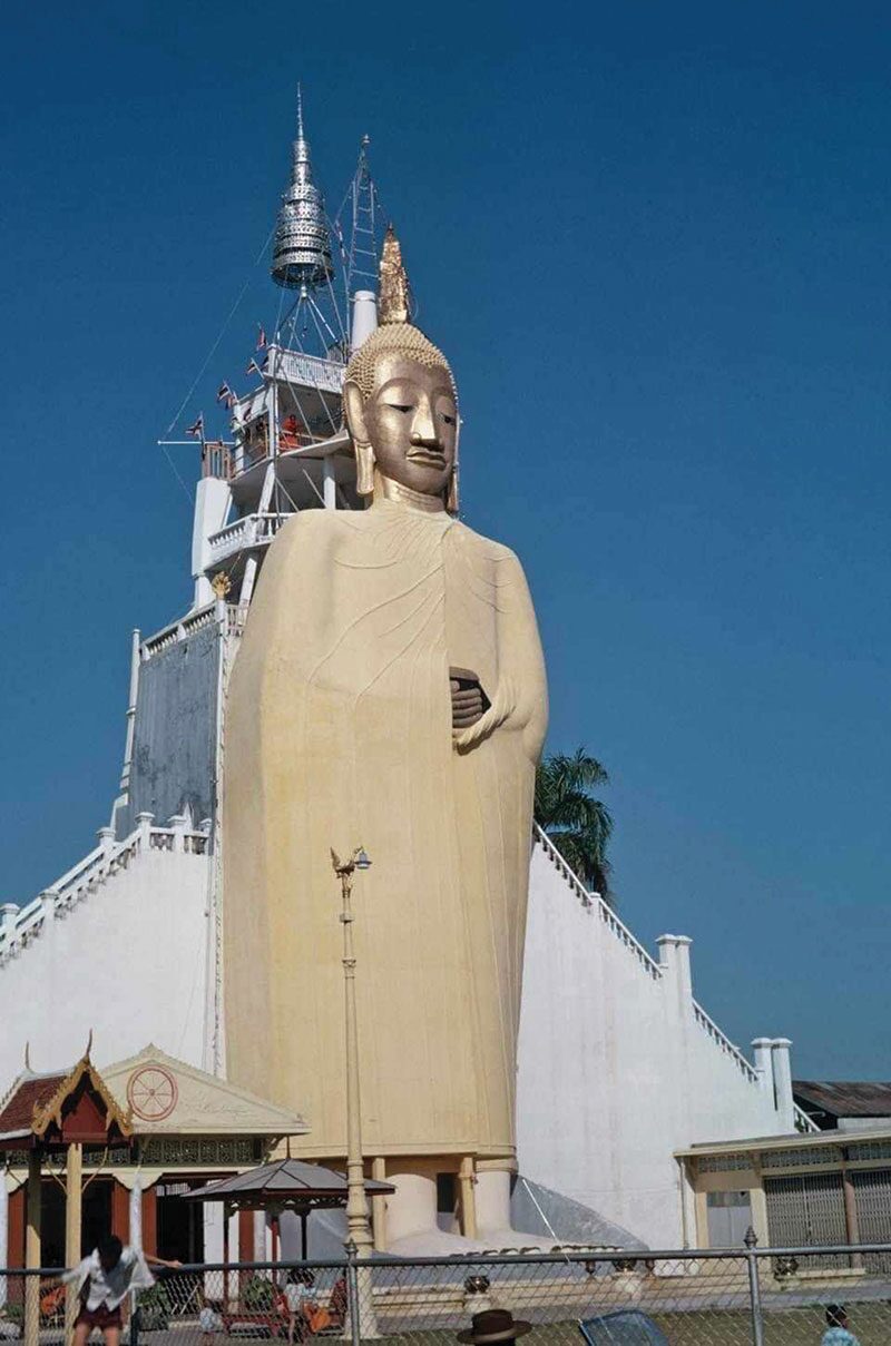 เที่ยววัดวันหยุด - เยือนวัดอินทรวิหาร บางขุนพรหม สักการะขอพร‘หัวใจหลวงพ่อโต’