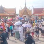 ยิ่งใหญ่ ตักบาตรเทโวอุทัยธานี พระภิกษุสงฆ์ 500 รูป รับรับบิณฑบาต พุทธศาสนิกชน