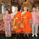“เอ็ม ธนากร” ทายาทพันล้าน ขี่ช้างแห่นาคอย่างยิ่งใหญ่ โปรยทานหลายแสนบาท 