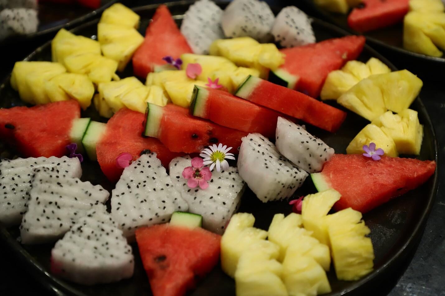 ผลไม้รสหวานฉ่ำ จากตลาดสี่มุมเมือง ผลไม้รสหวานฉ่ำ จากตลาดสี่มุมเมือง