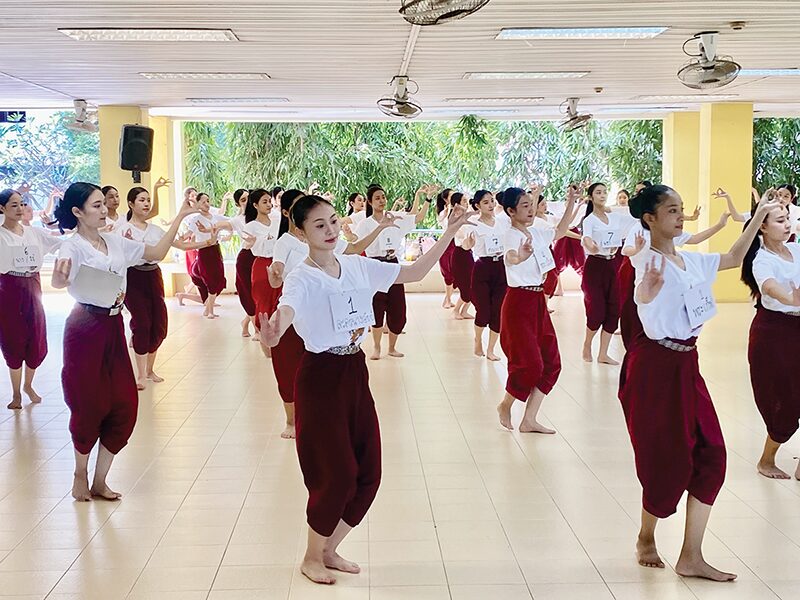 สดจากเยาวชน - พิธีคำนับครู โขน‘พระจักราวตาร’