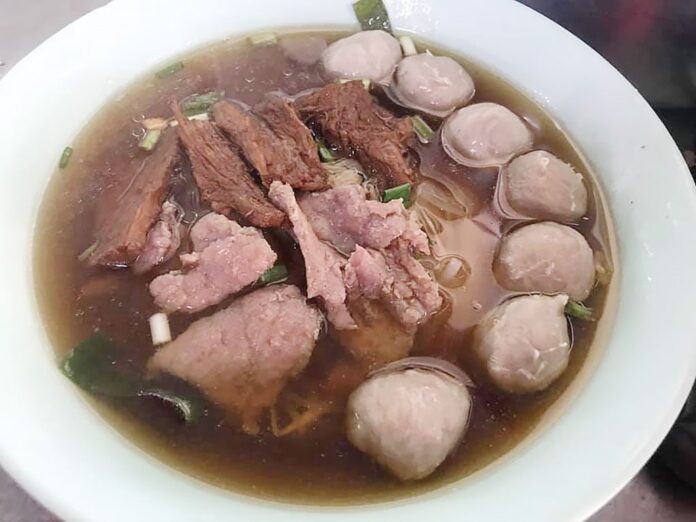 หลากหลายอิ่มอร่อย